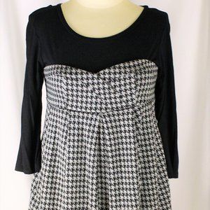 Forever 21 Houndstooth Tunic Size Large